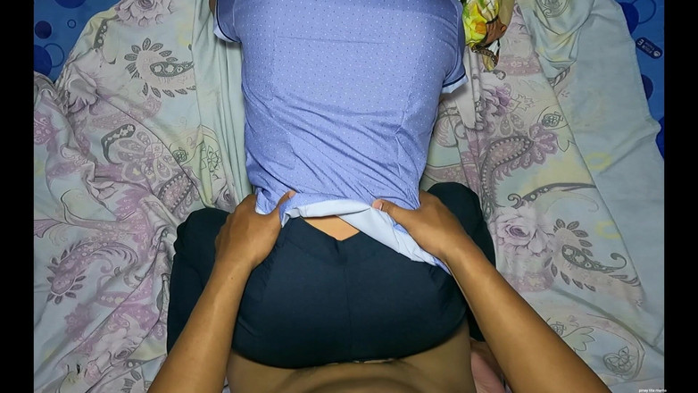 Pinay Tita Mama: Insegnante di pinay che si diverte trapanata dal suo studente