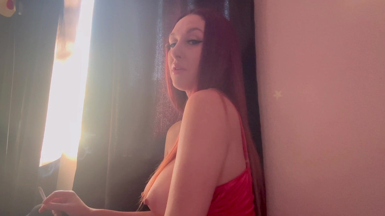 Artemisia Love: इतालवी बड़े स्तन वाली चोदने लायक मम्मी सिगरेट पी रही है और अपने बड़े रसदार स्तन दिखा रही है कामुक af long hait सौतेली मम्मी