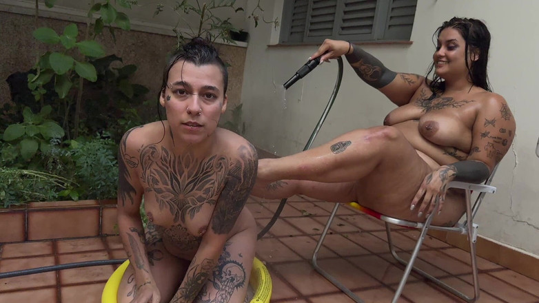 Quente club: ホースバス - 暑い日に楽しんでいるロッテン・ヴィーナスとディルイーズ!