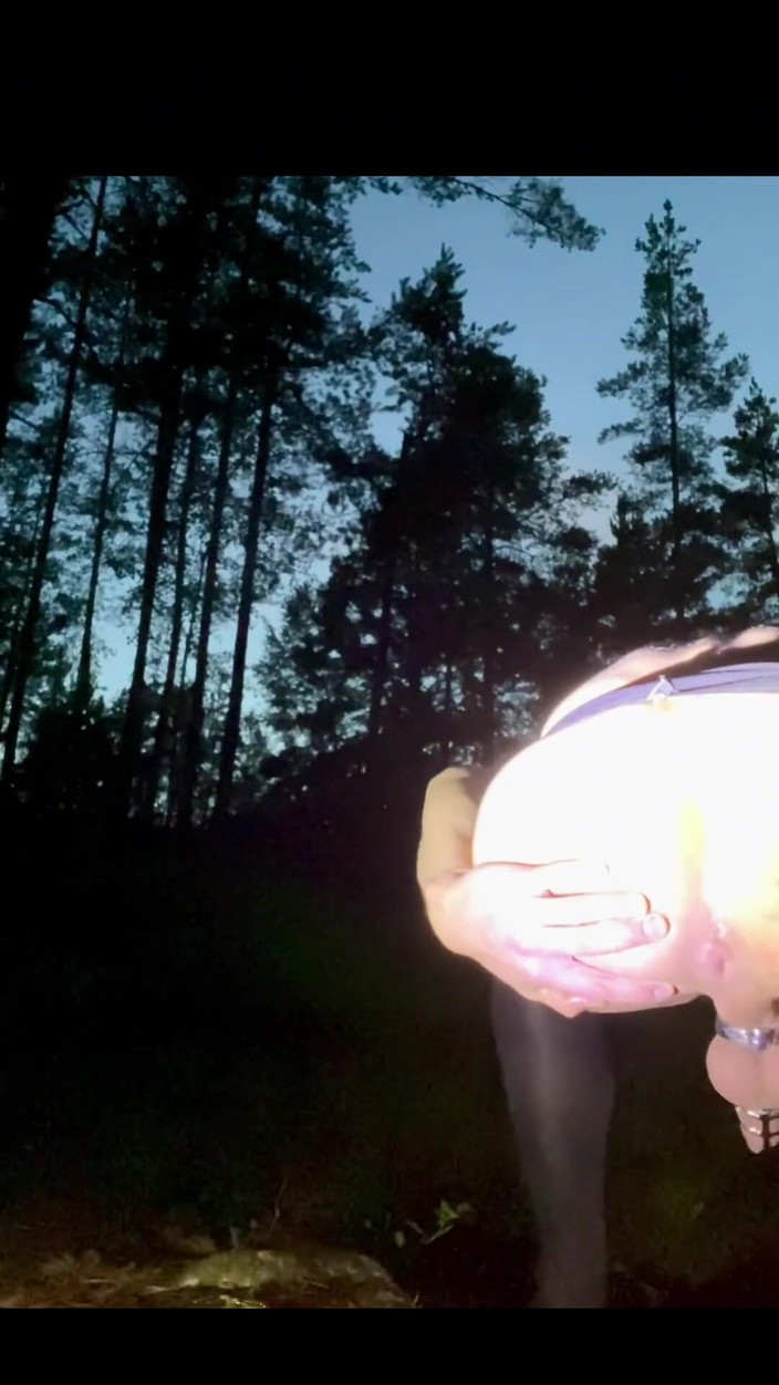 Real mr ass kink: Стрельба клизма и трах в задницу в лесу