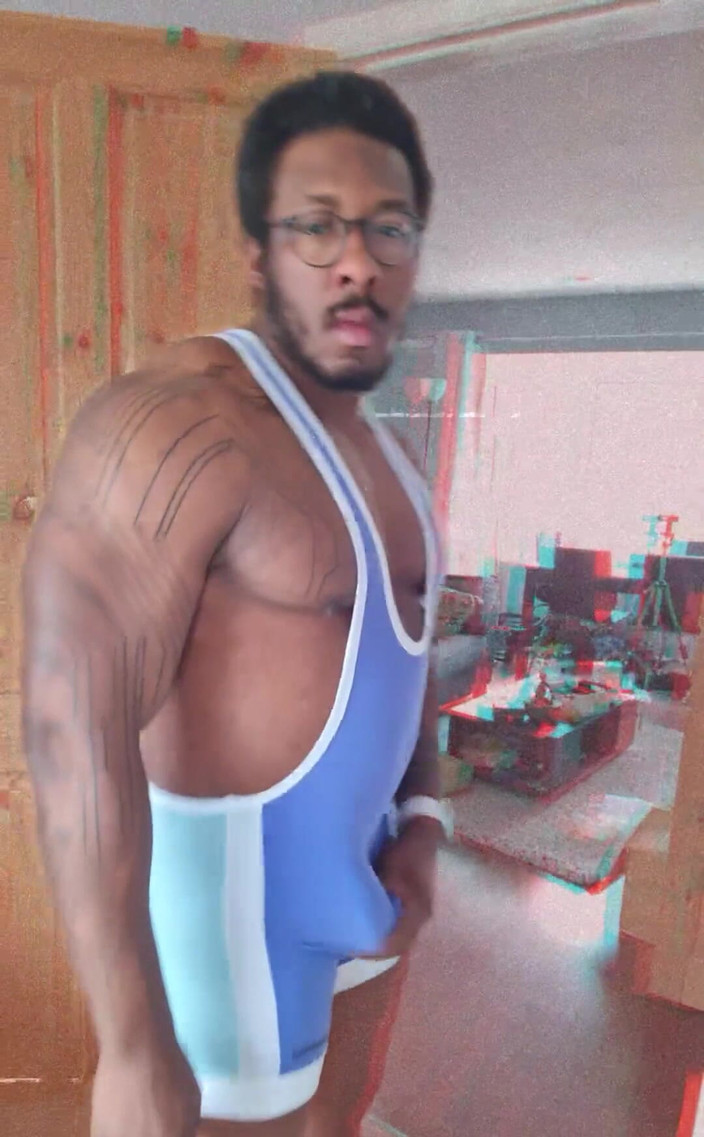 Amadeus: Tôi nghĩ rằng tôi thích màu xanh bây giờ, làm...