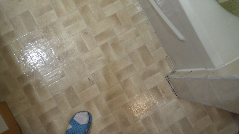 Souzan Halabi: Горничную с огромными сиськами покрыт спермой ее босс