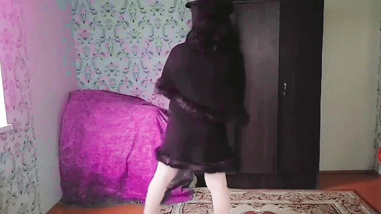 Kitty_Cross: Juguetona chica trans probándose lindo vestido de verano