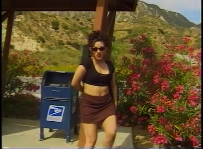 VOP Porno: Azgın bir esmer için yüze sıcak boşalma