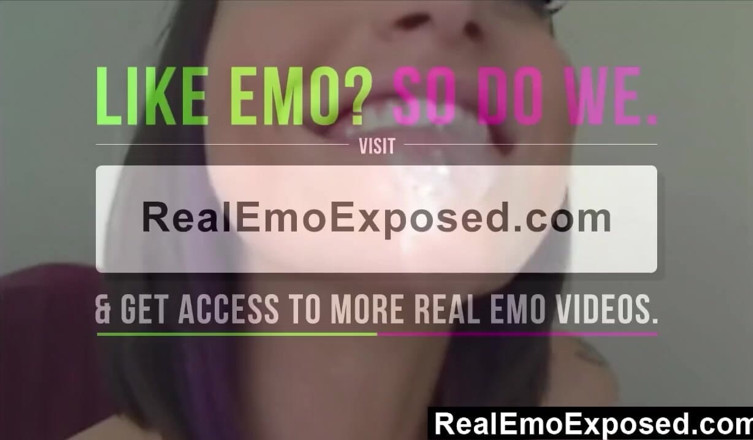Real Emo Exposed: RealEmoExposed - Fanny gives a perfect blowjob