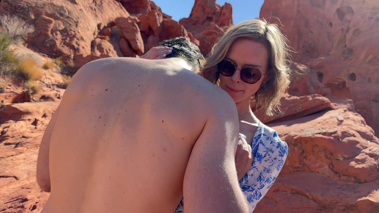 Serenity Cox: Marido y su amigo se follan a la esposa en...