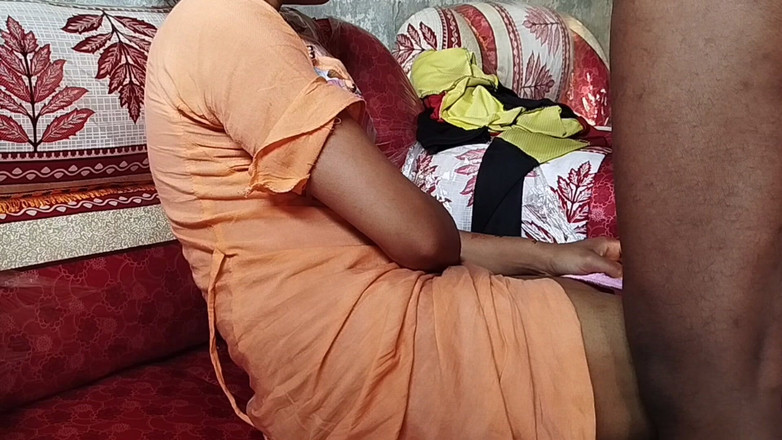 Deshi women: 내 배다른 여동생을 혼자 찾았고 그녀는 처음으로 나와 애널 섹스를 했다