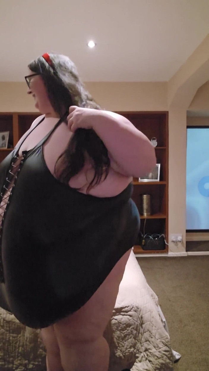 SSBBWLadyBrads: Товстушка, сексуальний жирний чорний шкіряний костюм