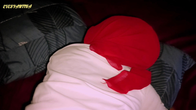 Pasutri indo: Tutorei mele îi place foarte mult pizda mea și îi place să mă...