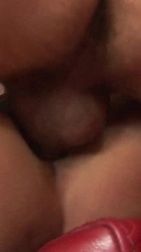 Jordan Sinz a big unfaithful slut with firm and velvety breasts and platinum blonde opens her legs to get her pussy stretched