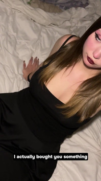 Heb Een E-girl Geneukt Voor Een Blikje Energiedrankje