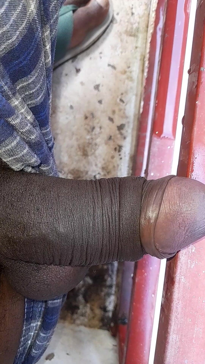 Bumba: 목마름을 삼키고 덜어줄 수 있는 오줌