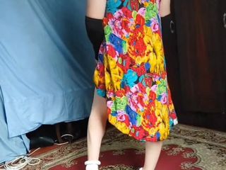 Kitty_Cross: +18 Youtube Modelo Crossdresserkitty Sexy Villager Vestido de ama de...
