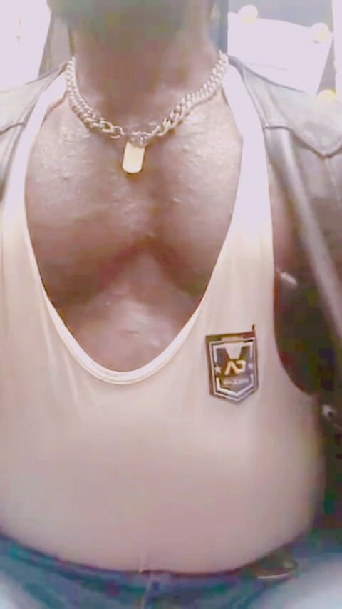 Black smoking muscle stepdad: Stivali Di Jeans Muscolosi Che Fumano Da Solo Titpig