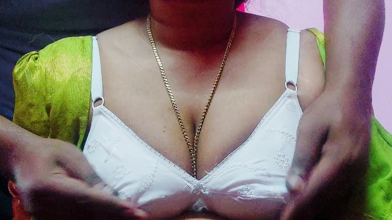 Desi Mohini: Desi Girl Friend and Boyfriend Sex at New Building