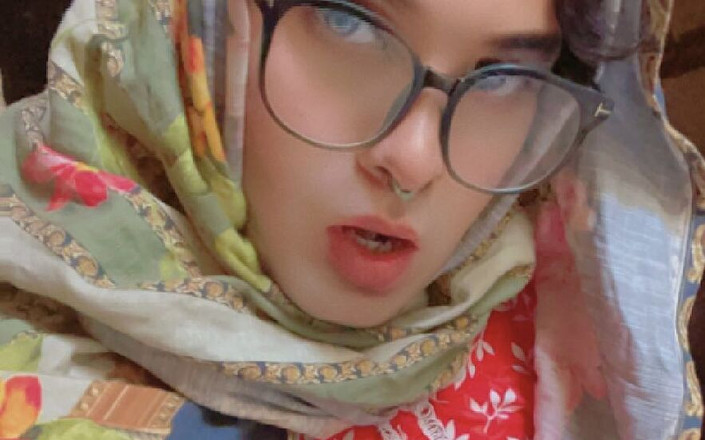 Apple00001: 집에서 혼자 CEI 비디오 | 내 가장 좋아하는 정액 먹기