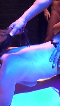 Fickgeile Cuckoldstute in Pack Fucked with Angi