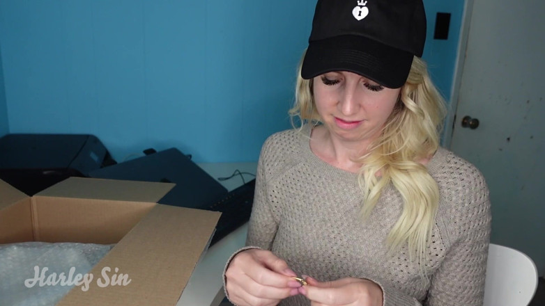 Harley Sin: Mv Hobby Vid Oty Crown Unboxing Sfw