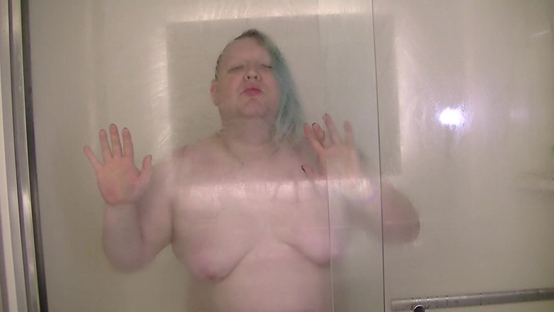 Roxxie rae page: Séduction sous la douche