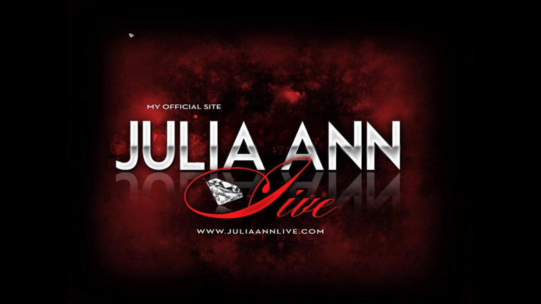 Julia Ann: Smokin' Hot!