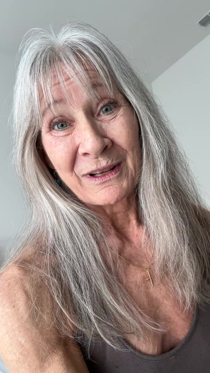 Leilani Lei: Selamat pagi!