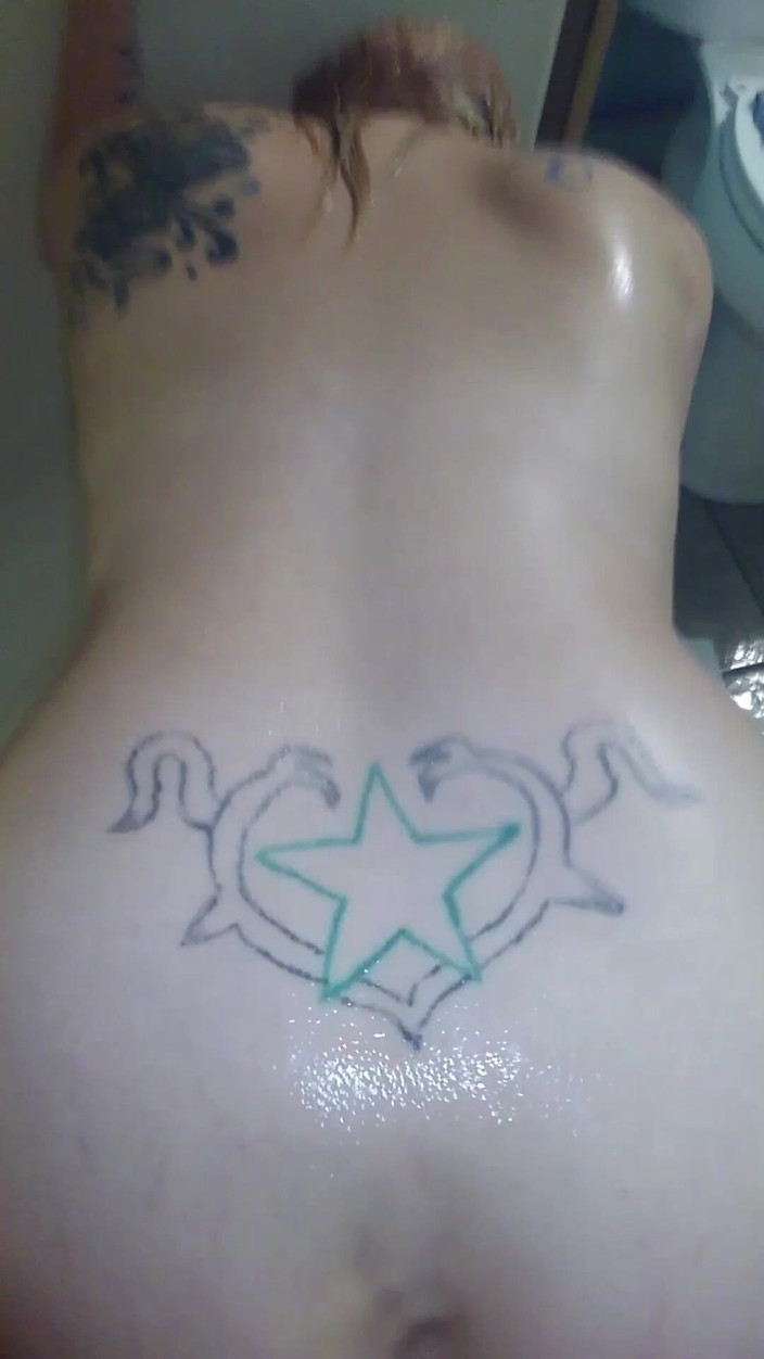 JolisaXXX: Manželka šuká ve sprše