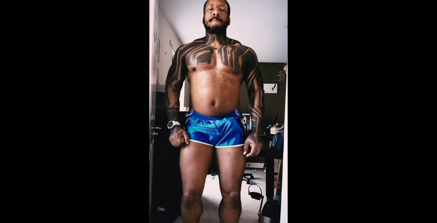 Amadeus: V armádních kraťasech bych to nezvladal. tolik boule - pomalé záběry