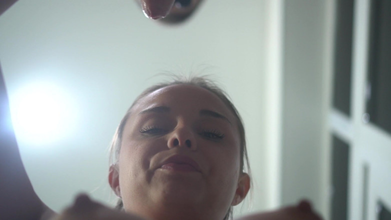 misss_vikki: The Dick Reacts to Every Move