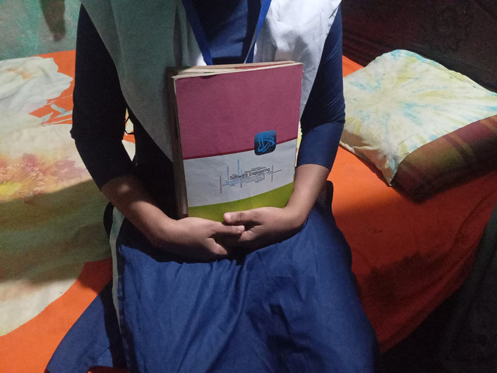 Sumahomesex: ダッカ工科大学の学生と教師のセックス 2025