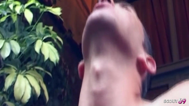 Shemale TS Collection: Латинского шмеля в красных чулках трахнули на улице в тугое очко