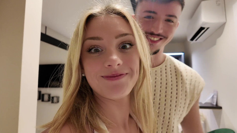 Yeri Blue: Blonde English Teacher Fucks Her Student