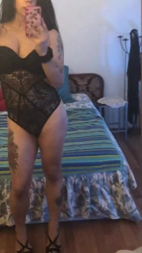 Tgirl Yaritza Vega: Electronic