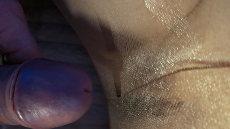 Minchen: 濡れて彼のチンポが欲しい!