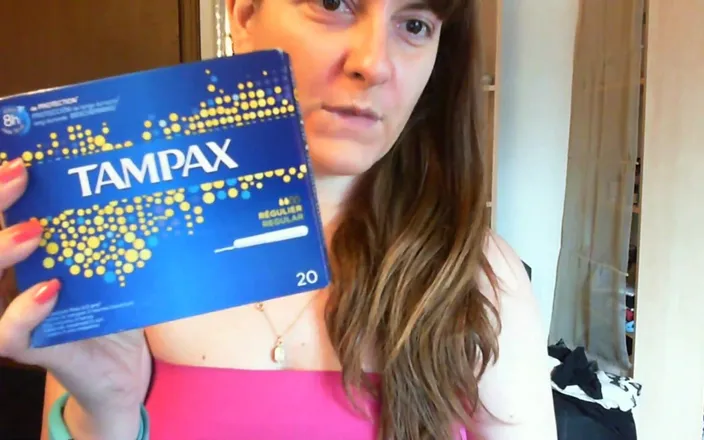 Nicoletta Embassi: I Try Some Absorbent Diapers and Tampax Fill Them with...