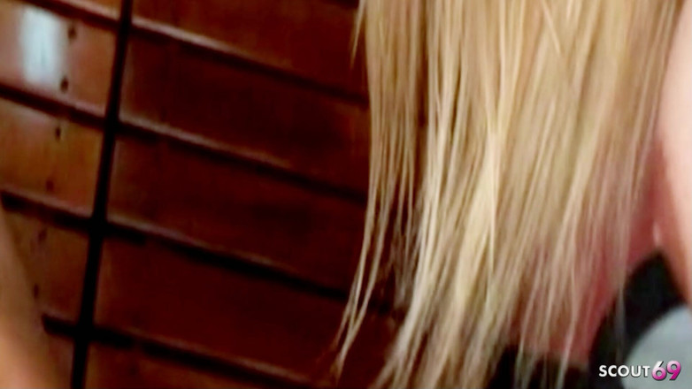 Shemale TS Collection: Ragazzo latino si fa scopare in culo da una trans...