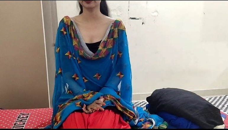 Saarabhabhi6: 当没有人在家时操了我的小萨利