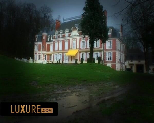 Luxure: Orgy with 3 babes in a swinger castle
