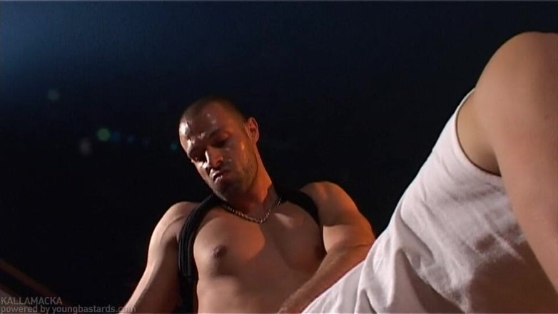 Young Bastards: Shox，袜子和鸡巴