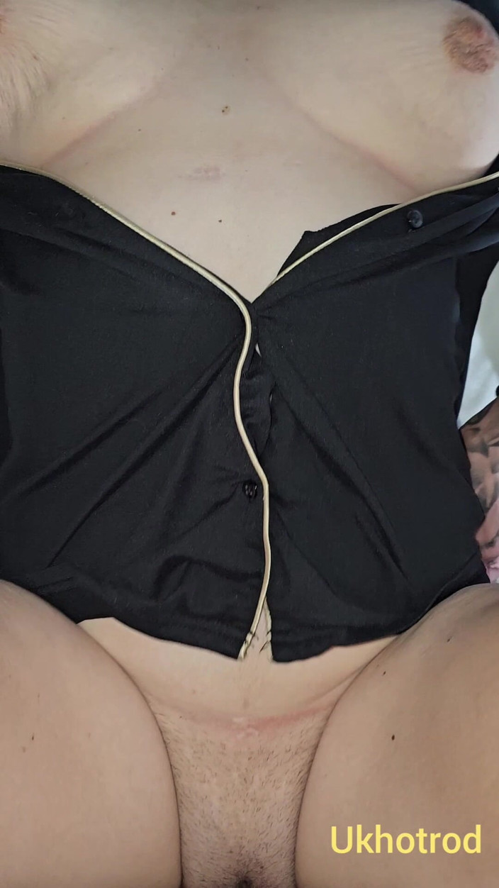 UK Hotrod: Early Morning Fuck and Creampie