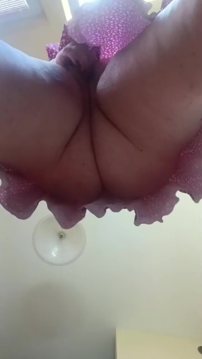 DevilbitchNat: You'll Look Under My Skirt