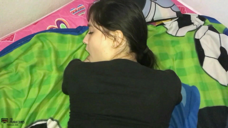 Emma vict: Blowjob yang bagus dengan kongkek termasuk kepada jiran saya