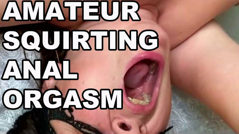 Mary Di: Coño peludo amateur tiene un orgasmo con chorros - doble penetración...