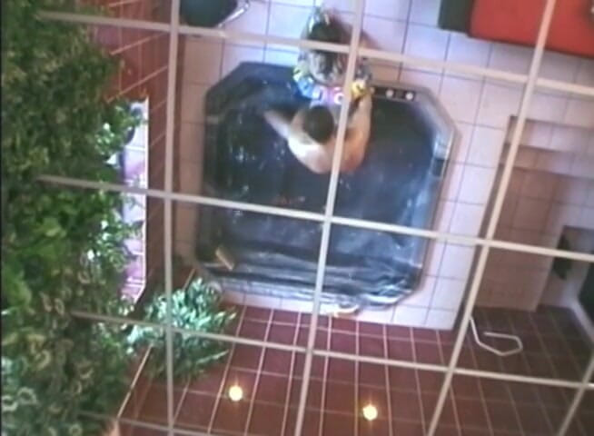 Amateur Den: Fucking her hard in the bathroom