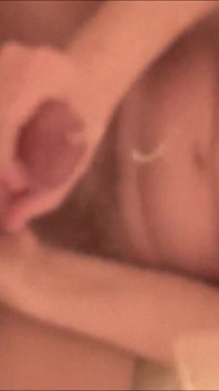 Mléčná moje prsa a sperma