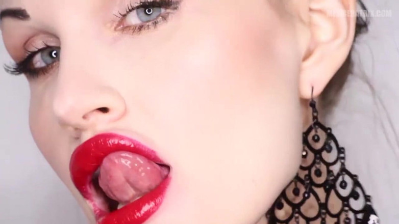 Lady Mesmeratrix Official: Red trance...