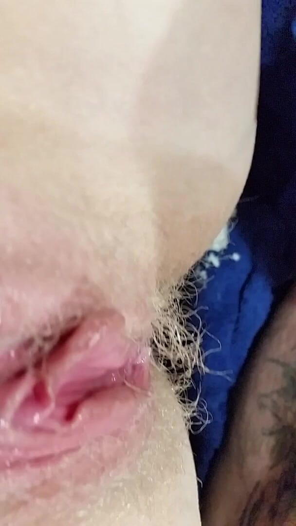 KittieNoOne: Hậu môn vui vẻ và chảy tràn tinh dịch