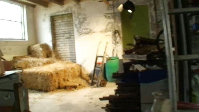 Gazongas: Prachtige brunette babe met enorme borsten berijdt de grote pik...