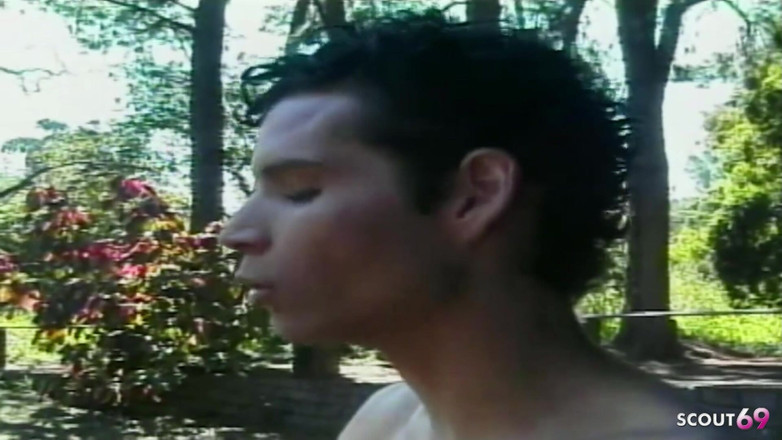 Shemale TS Collection: Chudy chłopak z grubym kutasem pieprzy blondynka Shemale Anally na...