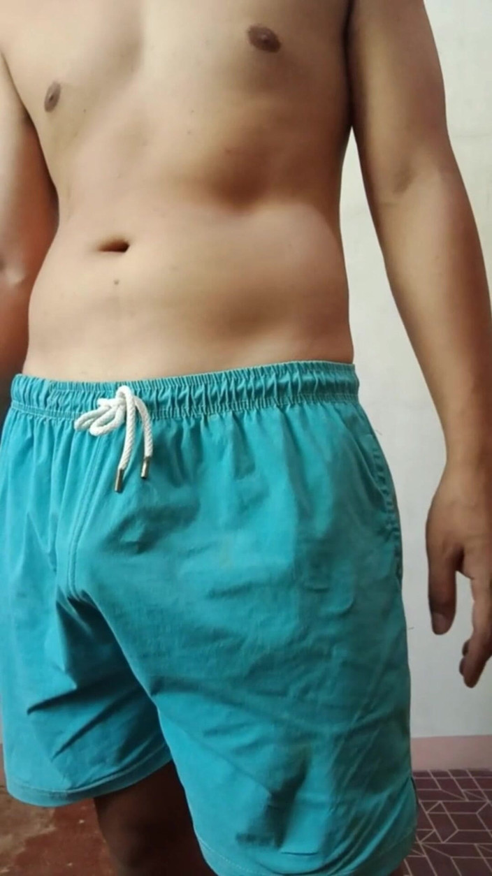 Rainer Regato: Ngocok kontol ekstrem