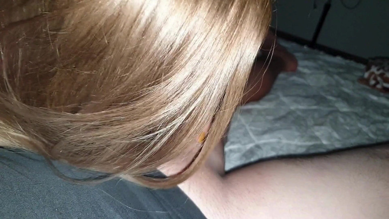 OliviaHaze: Noaptea târziu în pat preia controlul